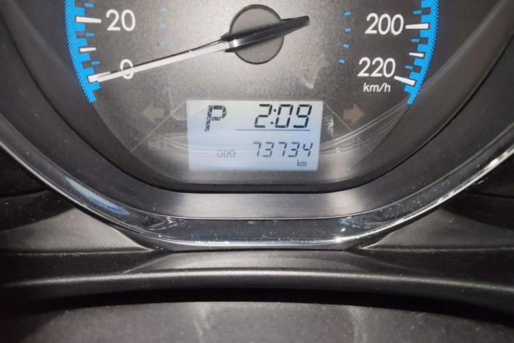 Used Toyota Vios 2019 1.5L CVT Innovation Edition Odometer Close Up