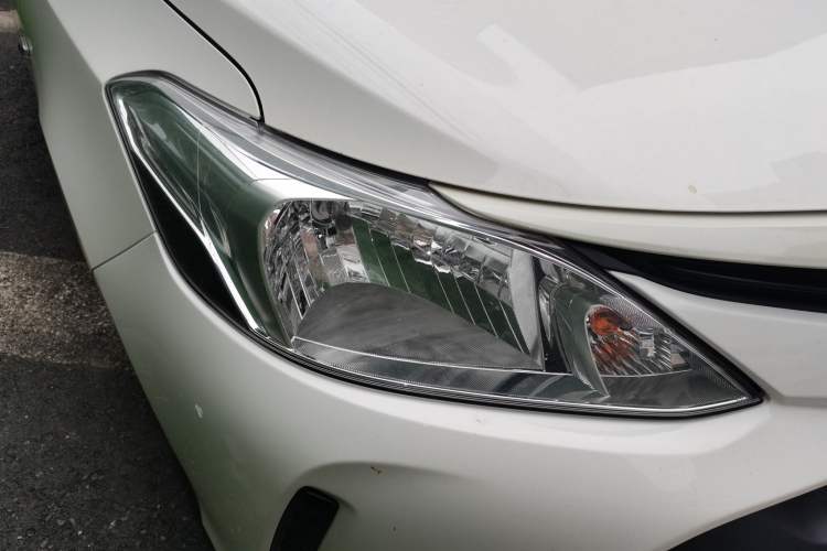 Used Toyota Vios 2019 1.5L CVT Innovation Edition Right Front Headlight