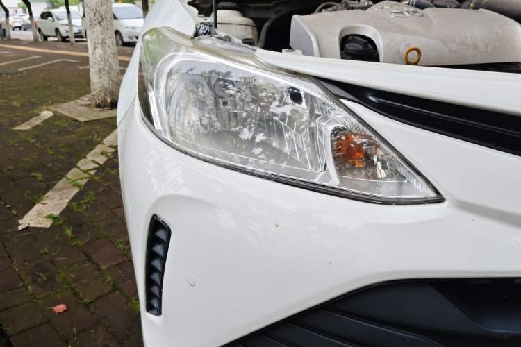 Used Toyota Vios 2019 1.5L Manual Trend Edition Right Front Headlight