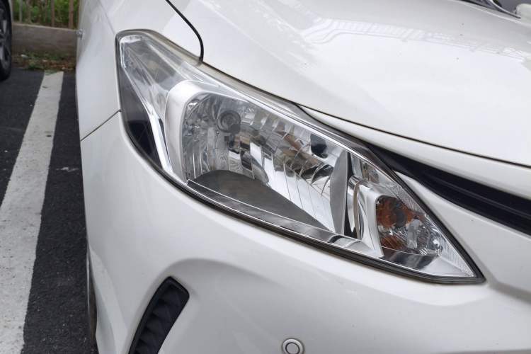 Used Toyota Vios 2019 1.5L Manual Trend Edition Right Front Headlight