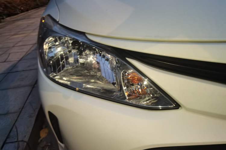 Used Toyota Vios 2019 1.5L CVT Innovation Edition Right Front Headlight