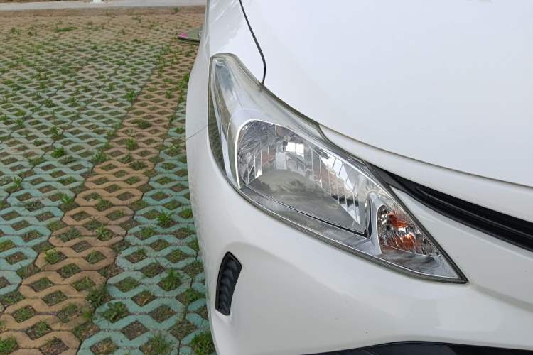 Used Toyota Vios 2019 1.5L CVT Innovation Edition Right Front Headlight