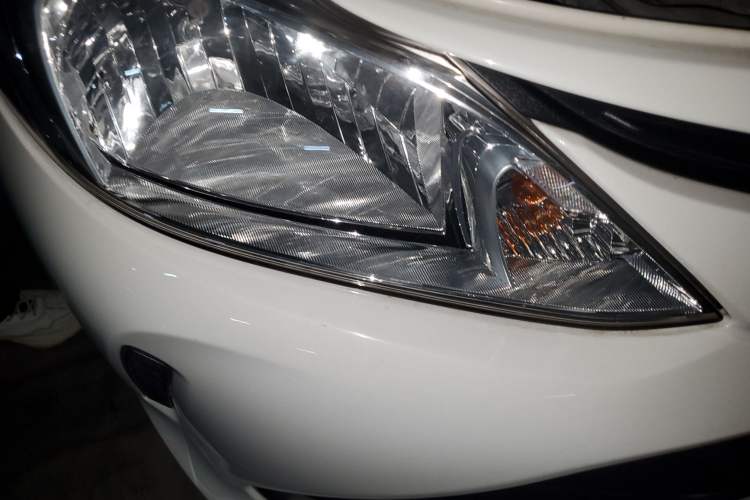 Used Toyota Vios 2019 1.5L CVT Innovation Edition Right Front Headlight
