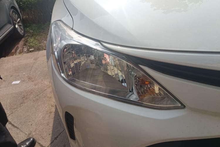 Used Toyota Vios 2019 1.5L CVT Innovation Edition Right Front Headlight