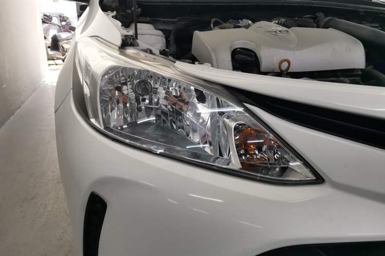 Used Toyota Vios 2019 1.5L CVT Comfort Edition Right Front Headlight