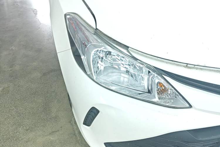 Used Toyota Vios 2019 1.5L Manual Trend Edition Right Front Headlight