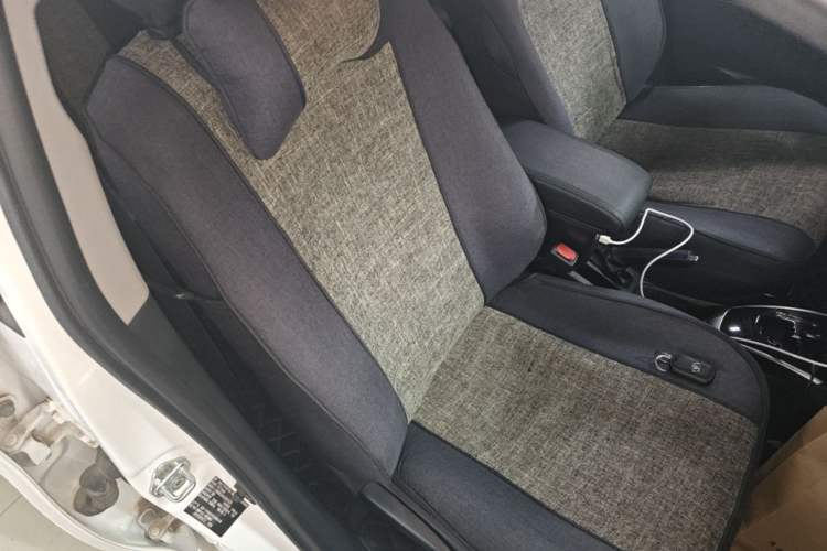 Used Toyota Vios 2019 1.5L CVT Smart Drive Edition Right Front Seat