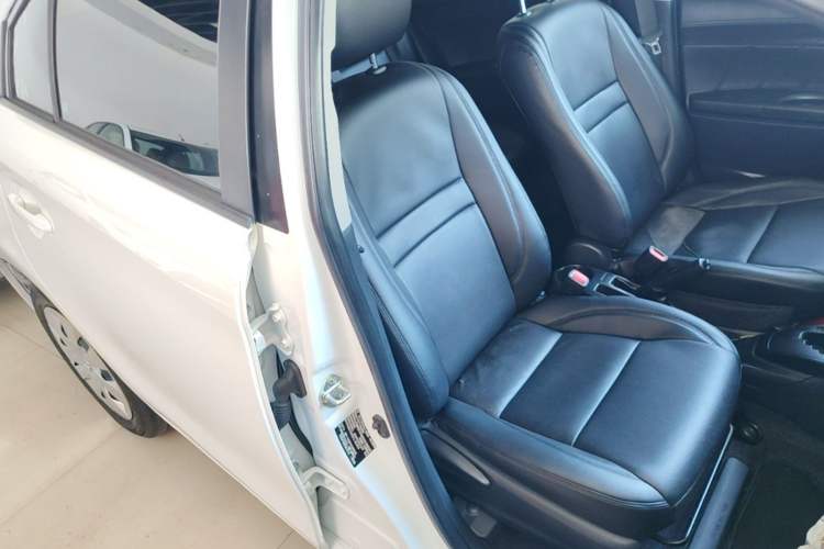 Used Toyota Vios 2019 1.5L CVT Innovation Edition Right Front Seat