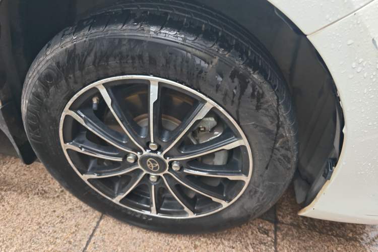 Used Toyota Vios 2019 1.5L CVT Innovation Edition Right Front Wheel Hub