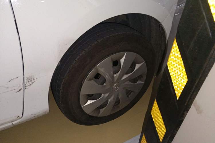 Used Toyota Vios 2019 1.5L CVT Innovation Edition Right Front Wheel Hub