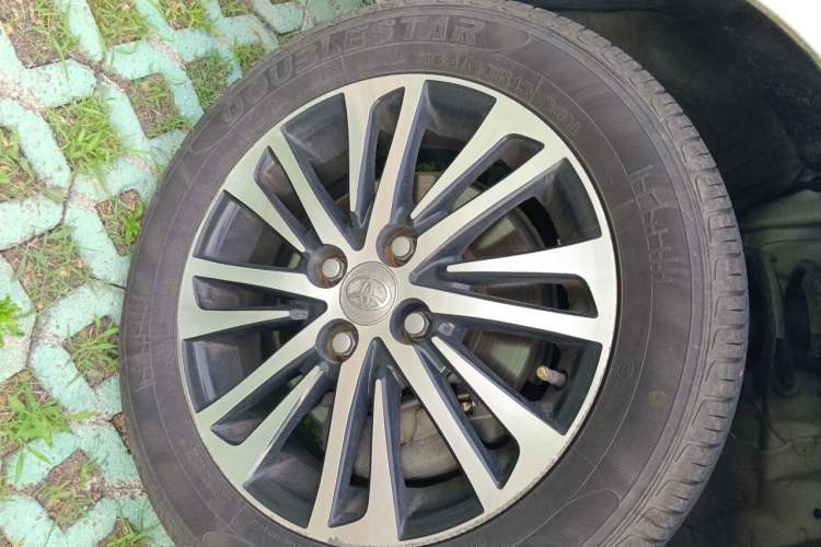 Used Toyota Vios 2019 1.5L CVT Innovation Edition Right Front Wheel Hub