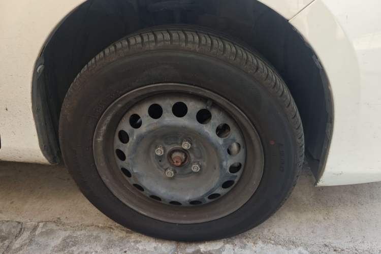 Used Toyota Vios 2019 1.5L CVT Innovation Edition Right Front Wheel Hub