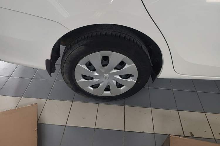 Used Toyota Vios 2019 1.5L CVT Comfort Edition Right Rear Wheel Hub