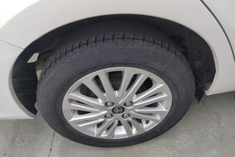 Used Toyota Vios 2019 1.5L CVT Smart Drive Edition Right Rear Wheel Hub