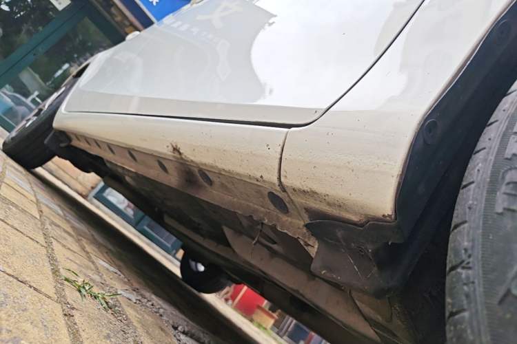 Used Toyota Vios 2019 1.5L CVT Innovation Edition Right Side Sill