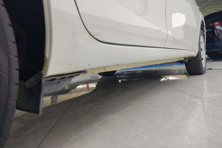 Used Toyota Vios 2019 1.5L CVT Comfort Edition Right Side Sill