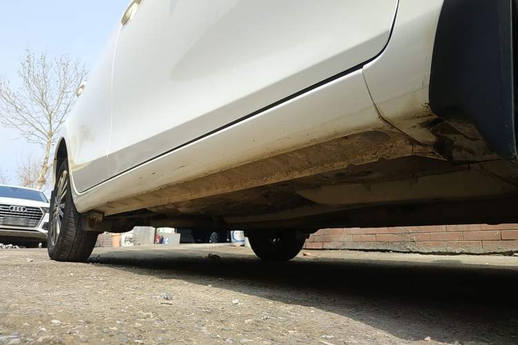 Used Toyota Vios 2019 1.5L CVT Innovation Edition Right Side Sill
