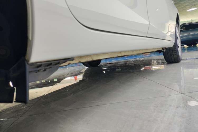 Used Toyota Vios 2019 1.5L CVT Innovation Edition Right Side Sill