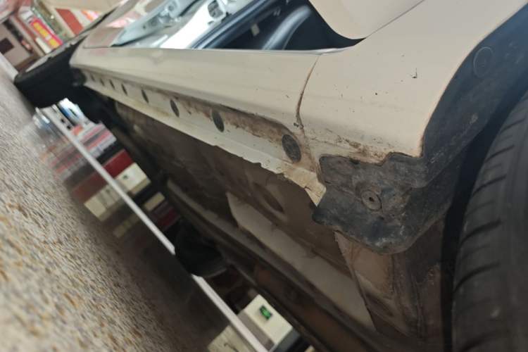 Used Toyota Vios 2019 1.5L CVT Innovation Edition Right Side Sill