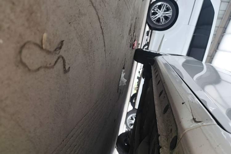 Used Toyota Vios 2019 1.5L CVT Innovation Edition Right Side Sill
