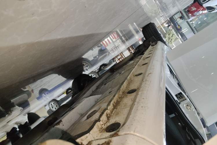 Used Toyota Vios 2019 1.5L CVT Innovation Edition Right Side Sill