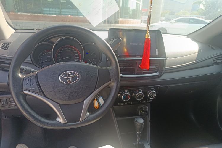 Used Toyota Vios 2021 1.5L CVT Innovation Edition Center Console