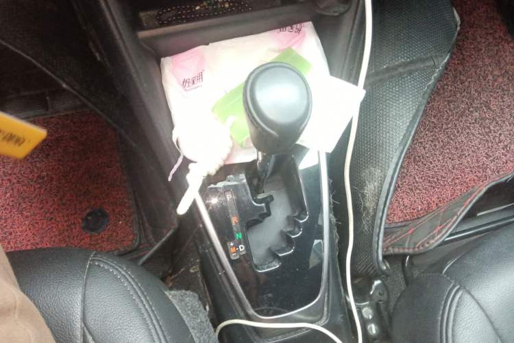 Used Toyota Vios 2021 1.5L CVT Innovation Edition Gear Lever