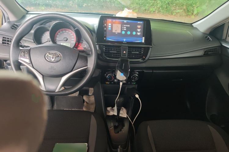 Used Toyota Vios 2021 1.5L CVT Innovation Edition Center Console