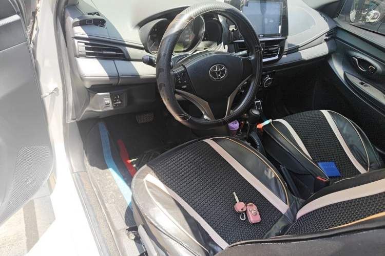 Used Toyota Vios 2021 1.5L CVT Innovation Edition Center Console