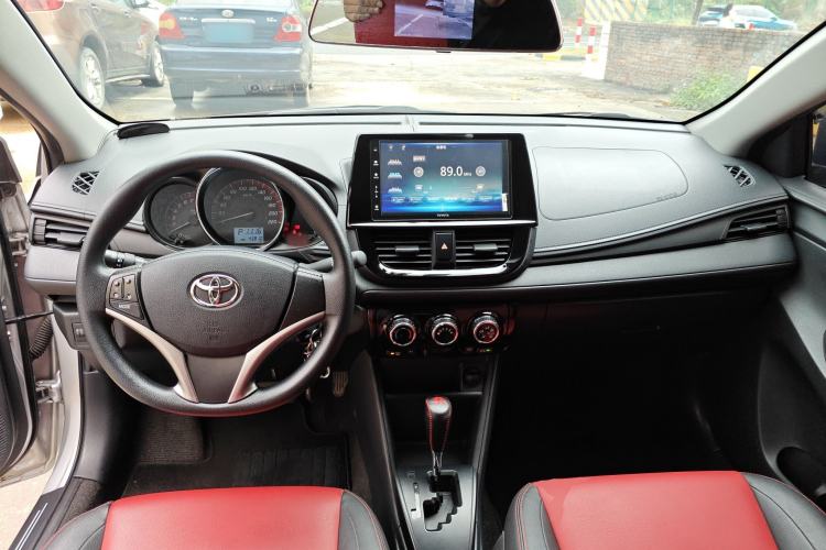 Used Toyota Vios 2021 1.5L CVT Innovation Edition Center Console