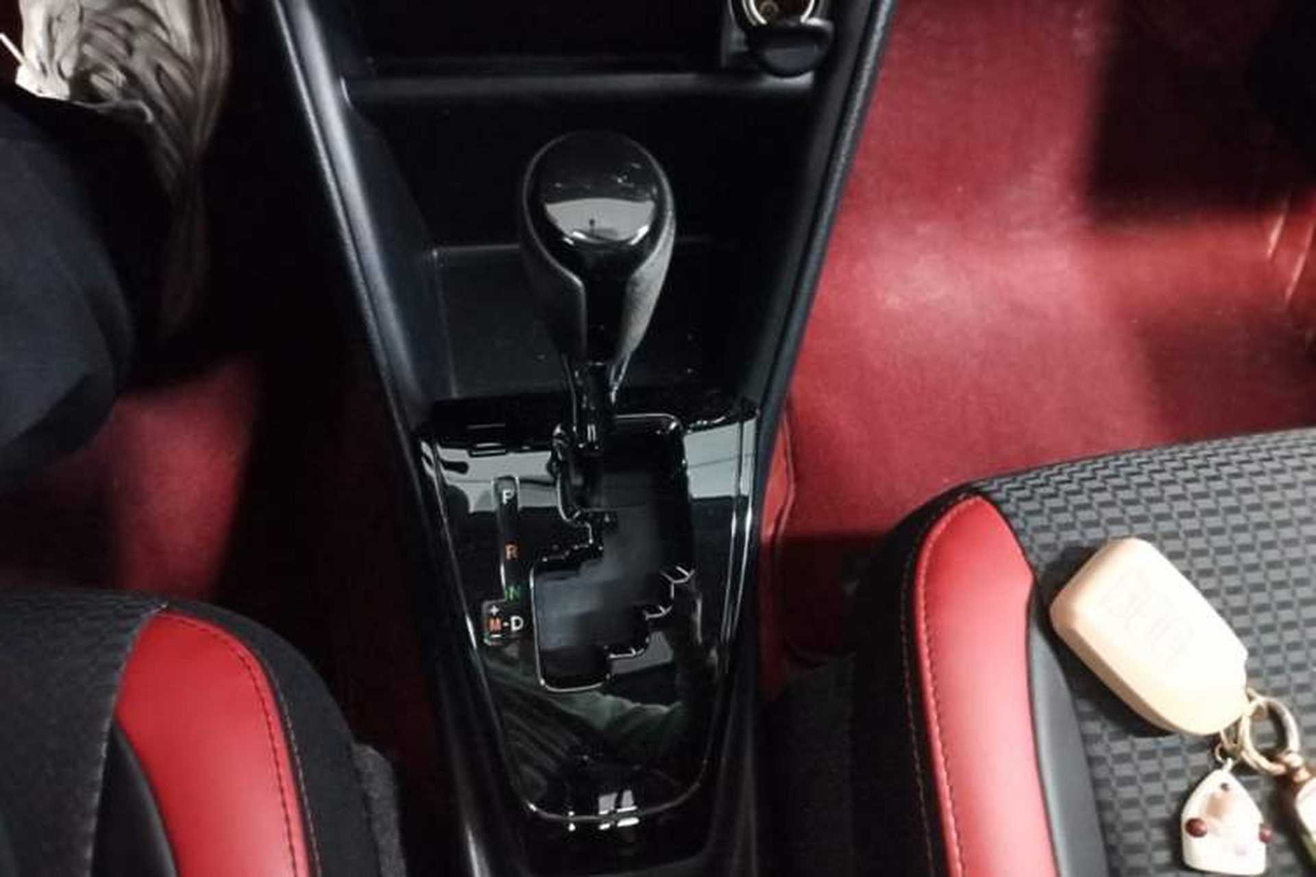 Used Toyota Vios 2021 1.5L CVT Comfort Edition Gear Lever
