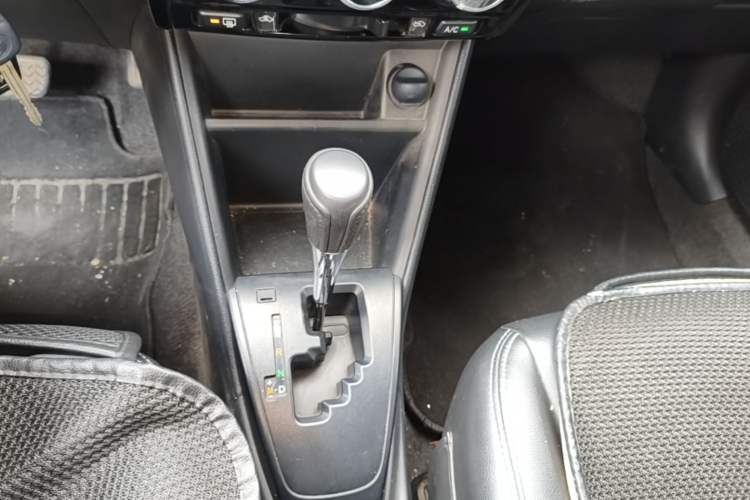 Used Toyota Vios 2021 1.5L CVT Innovation Edition Gear Lever