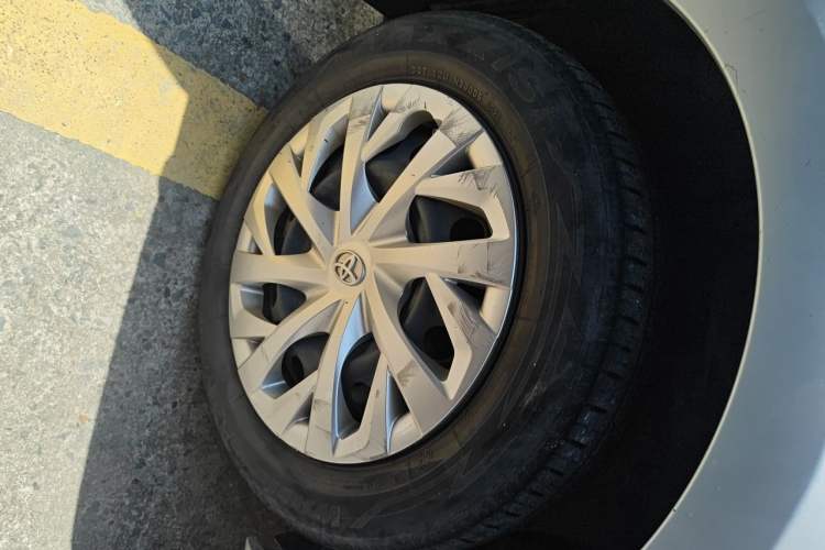 Used Toyota Vios 2021 1.5L CVT Innovation Edition Right Front Wheel Hub