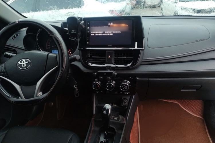 Used Toyota Vios 2021 1.5L CVT Innovation Edition Center Console