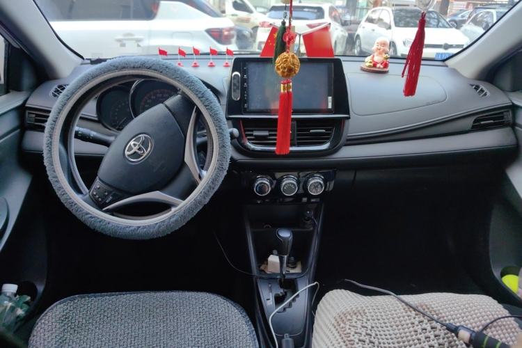 Used Toyota Vios 2021 1.5L CVT Innovation Edition Center Console