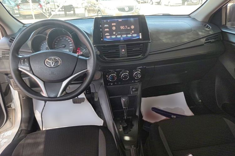 Used Toyota Vios 2021 1.5L CVT Innovation Edition Center Console