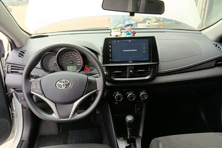 Used Toyota Vios 2021 1.5L CVT Innovation Edition Center Console