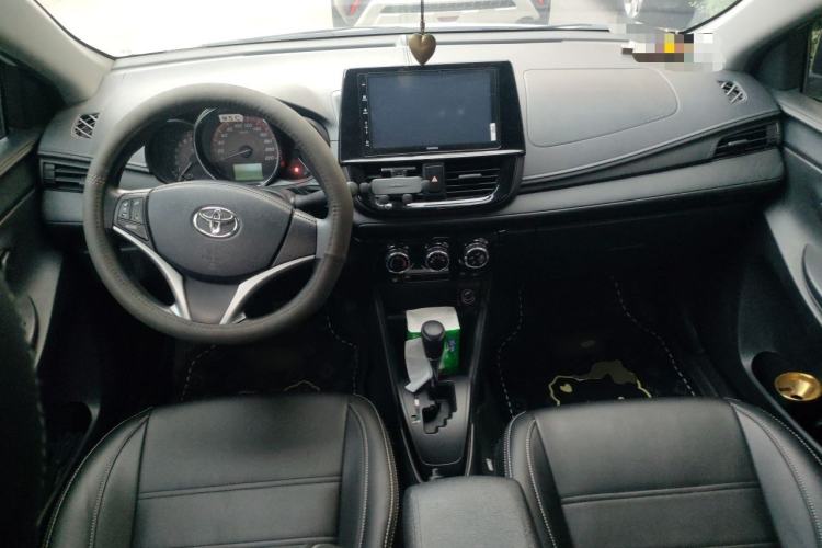 Used Toyota Vios 2021 1.5L CVT Innovation Edition Center Console