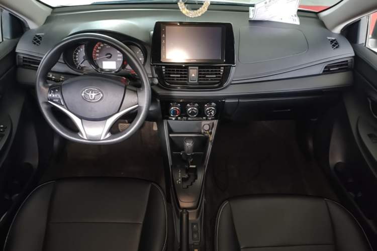 Used Toyota Vios 2021 1.5L CVT Innovation Edition Center Console