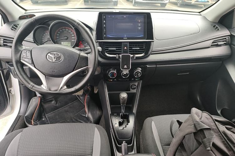 Used Toyota Vios 2021 1.5L CVT Comfort Edition Center Console