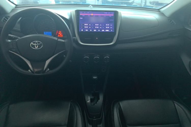 Used Toyota Vios 2021 1.5L CVT Innovation Edition Center Console
