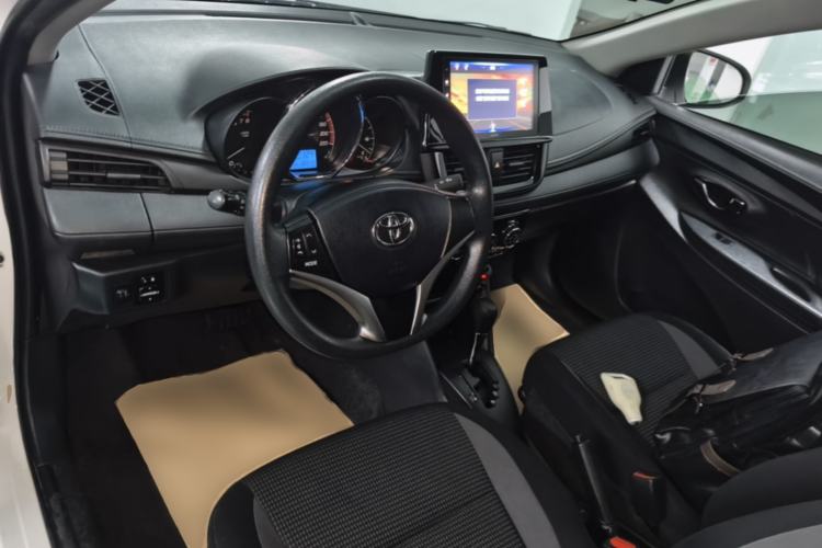 Used Toyota Vios 2021 1.5L CVT Innovation Edition Center Console