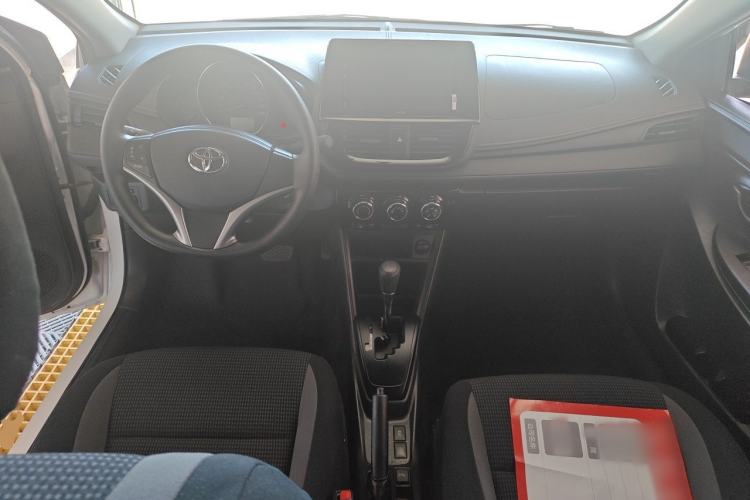 Used Toyota Vios 2021 1.5L CVT Innovation Edition Center Console