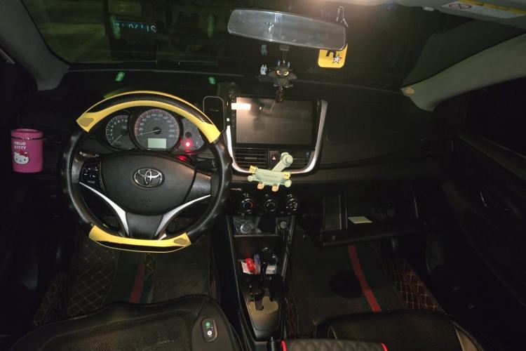 Used Toyota Vios 2021 1.5L CVT Innovation Edition Center Console