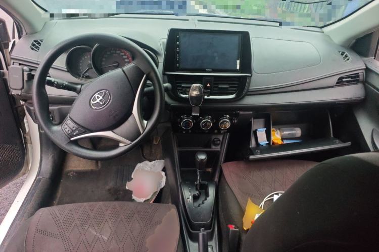 Used Toyota Vios 2021 1.5L CVT Innovation Edition Center Console
