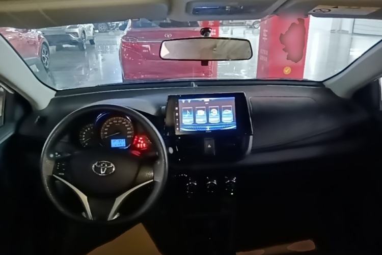 Used Toyota Vios 2021 1.5L CVT Innovation Edition Center Console