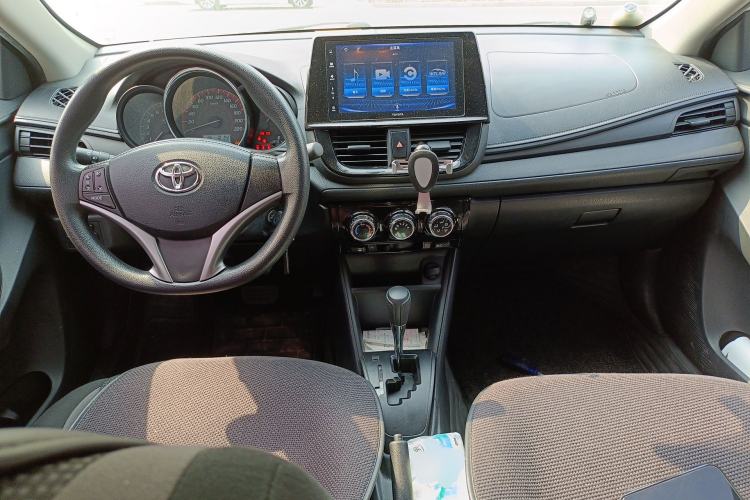 Used Toyota Vios 2021 1.5L CVT Innovation Edition Center Console