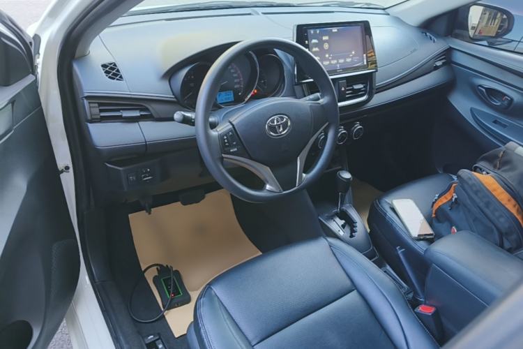 Used Toyota Vios 2021 1.5L CVT Innovation Edition Center Console