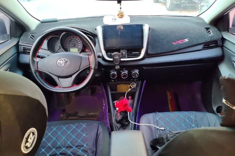 Used Toyota Vios 2021 1.5L Manual Entry-Level Version Center Console
