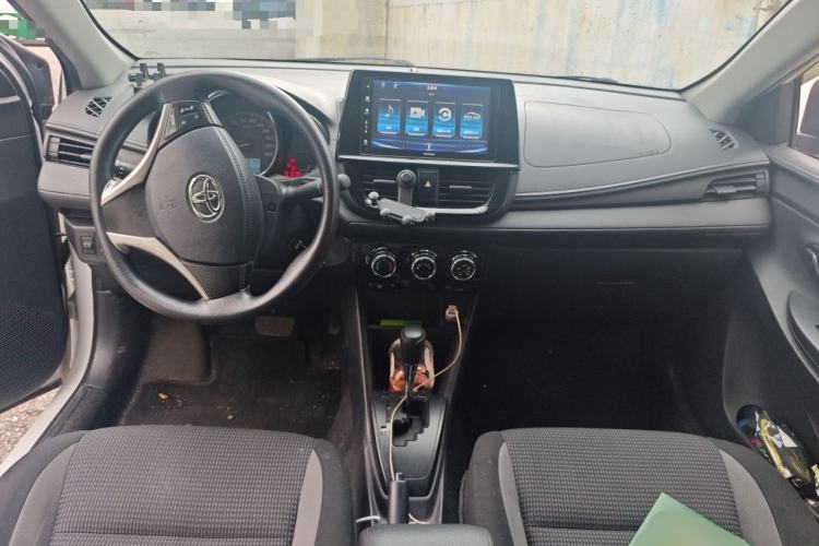 Used Toyota Vios 2021 1.5L CVT Innovation Edition Center Console